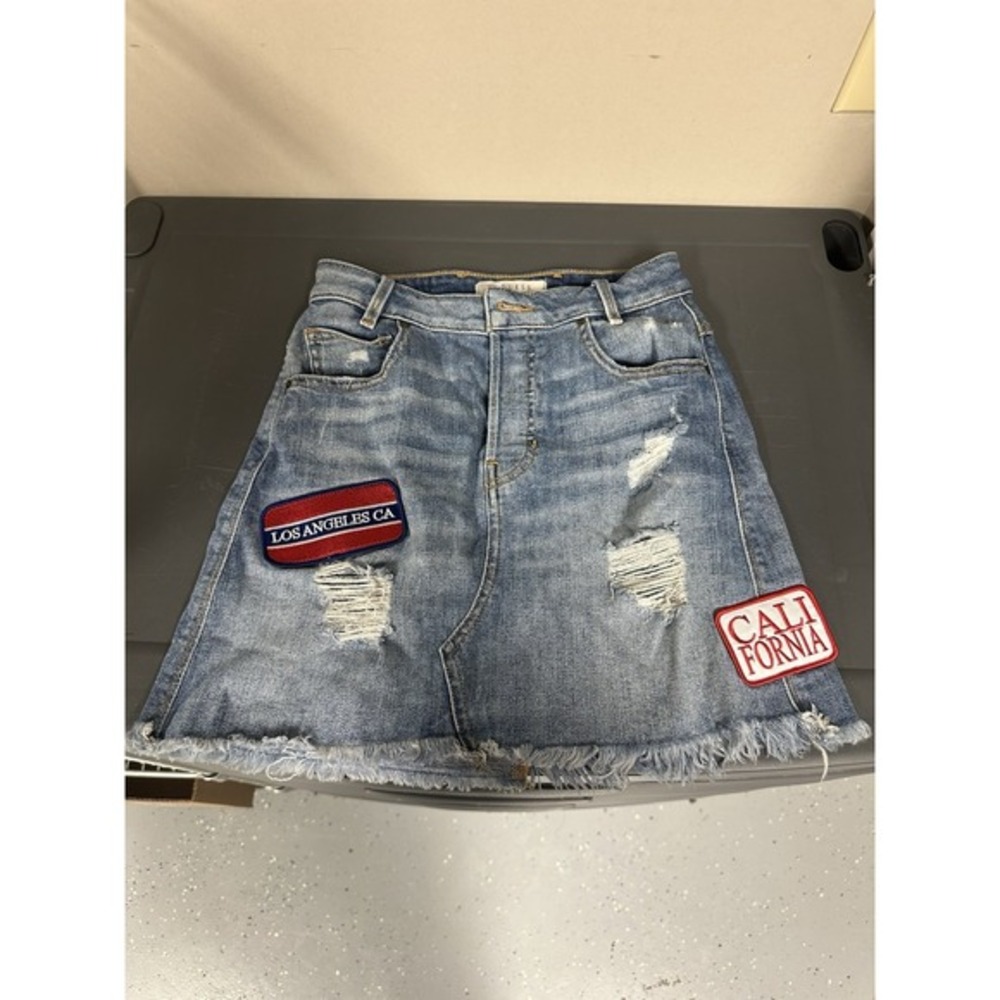 Guess  Los‎ Angeles Blue Jean Skirt with Patches Size 24 Distressed High Waisted
